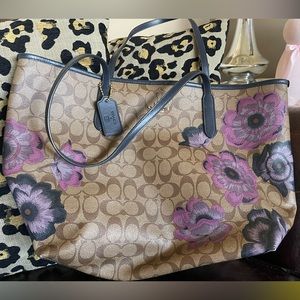 Coach City Tote with Kaffe Fasett Print in Signature Khaki Purple Multi/Oxblood